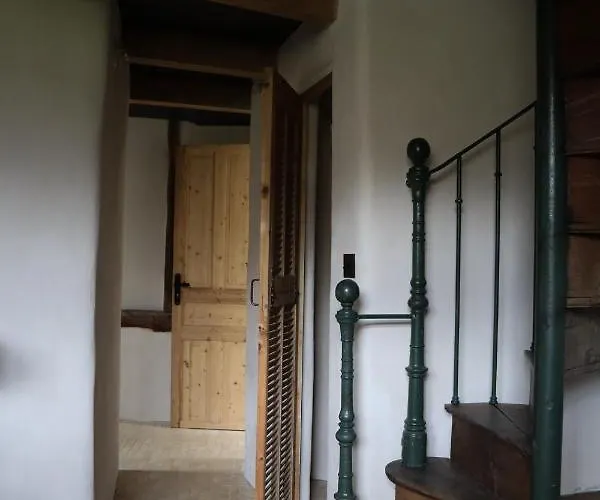 ラ　グルヌイエール